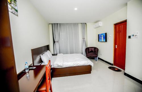 Moshi Hotel | Snow View Rau Apartments