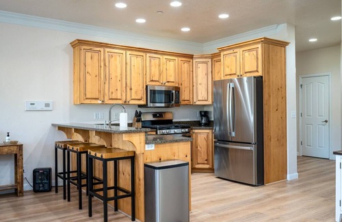 Ogden House | Snowbasin Lakehouse LS27 |Hot Tub|Pool |Pickleball