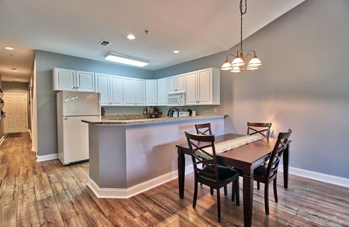 Carolina Forest Condo | Snowbird deal! 2BR condo on 18th hole, near beaches. Perfect winter escape!