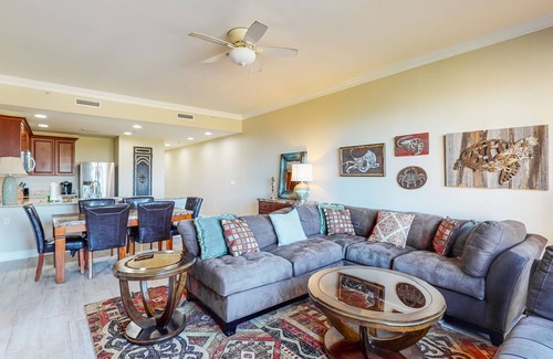 Upper Grand Lagoon Condo | Snowbird-friendly condo with waterfront view, WiFi, AC, access to pool, hot tub
