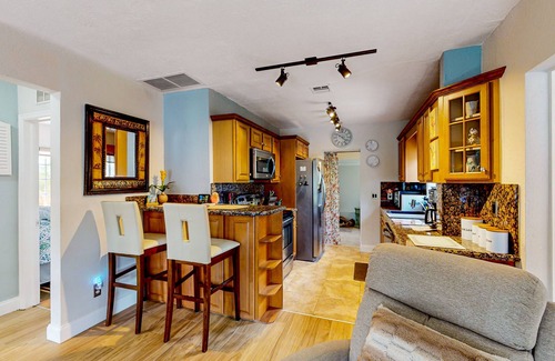 South Middle River House | Snowbird-friendly home with enclosed backyard, grill, patio, streaming, W/D, AC