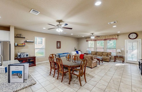 Scenic Oaks House | Snowbird-friendly home with private hot tub, foosball, air hockey, grill, patio