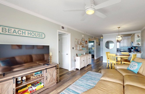 Long Beach Condo | Snowbird friendly top-floor condo with high-speed internet, ocean view balcony
