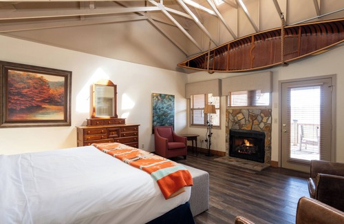 Robbinsville Hotel | Snowbird Mountain Lodge