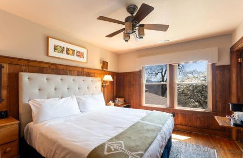 Robbinsville Hotel | Snowbird Mountain Lodge - All-Inclusive Adventure