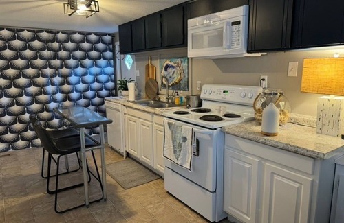 Mexico Beach Cottage | SNOWBIRD RATES AVAILABLE: NOV, DEC, JAN, FEB - 30 night min. - MEXICO BEACH.