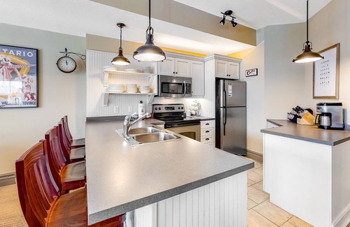 The Blue Mountains Condo | Snowbridge