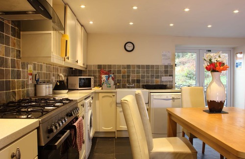 Beddgelert Cottage | Snowdon Cottage: 300 m from Watkin Path Mt Snowdon