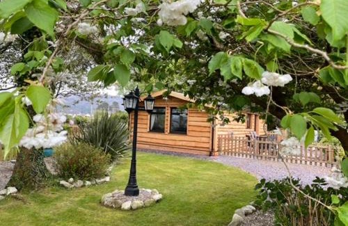 Llanrug Ski Chalet | Snowdonia cabin