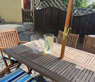 Llwyngwril House | Snowdonia coastal getaway ideal for groups up to 6