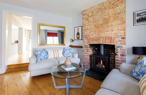 Ditchling House | Snowdrop Cottage - a beautiful cottage in the heart of Ditchling village