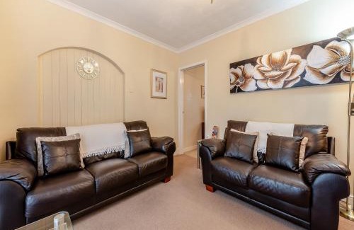 Oakford House | Snowdrop