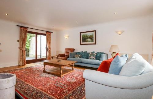 St Wenn House | Snowdrop