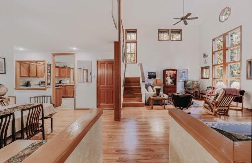 Whatcom County House | Snowline Cabin #51 - Ping Pong - Fireplace - Wi-Fi