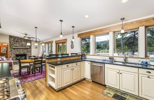 Black Hawk House | Snowline Lakehouse - Near Eldora Ski Resort!