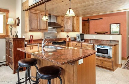 Snowmass Village Condo | Snowmass Club Condo - Stunning Views!