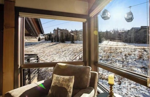Snowmass Village Condo | Snowmass Village | 3 Bedroom | Ski-In, Ski-Out