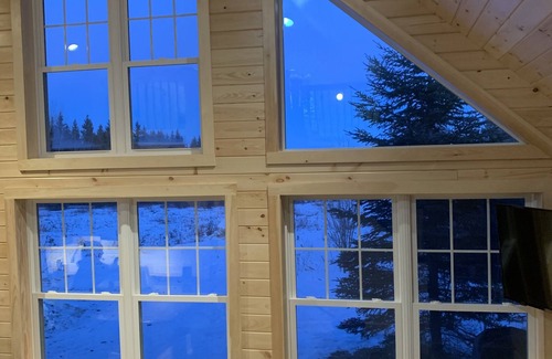Woodland Cabin | Snowmobilers Getaway - ATVer's Paradise