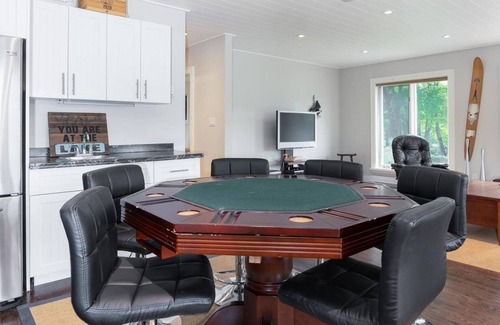 Muskoka Lakes Cottage | Snowmobilers paradise in Muskoka, ON