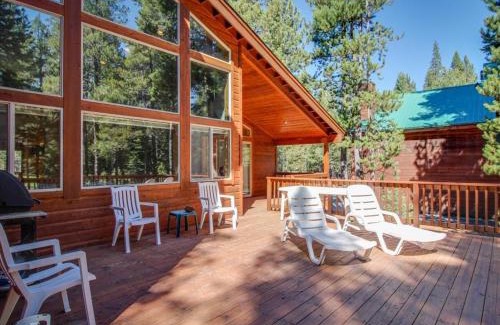 Truckee House | Snowpeak Tahoe Donner Golf Course Views