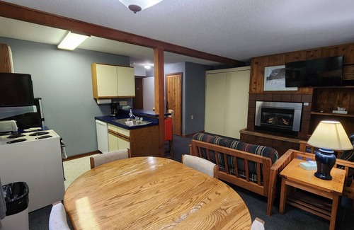 Wakefield Hotel | Snowriver Mountain Resort