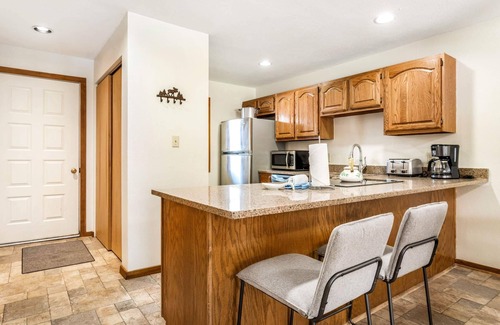 Wildernest Condo | Snowscape Retreat: Hike from Your Door, Mountain Views, Pool, Game Room, Hot Tub, Near Ski Resorts