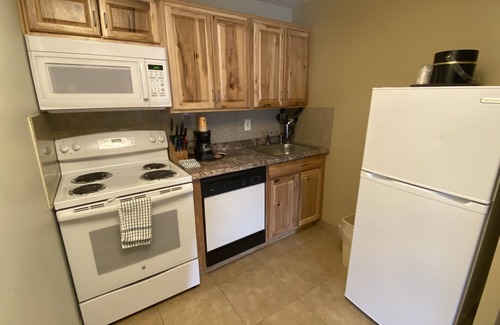 Frisco Hotel | Snowshoe Motel