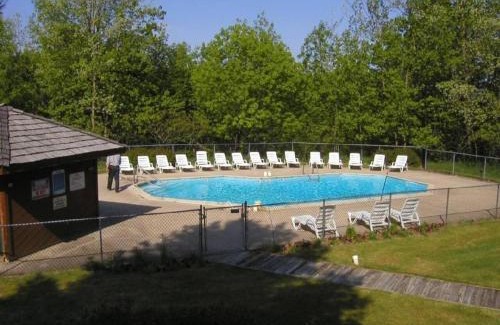 Bellaire Apartment | Snowshoe Sanctuary at Summit Village
