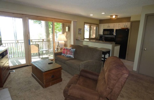Bellaire Condo | Snowshoe Sanctuary at Summit Village