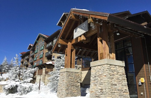 Snowshoe Condo | Snowshoe Village SLEEPS 6- Rimfire Lodge, Ski-In/Out, 1-Bedroom "PLUS" Condo