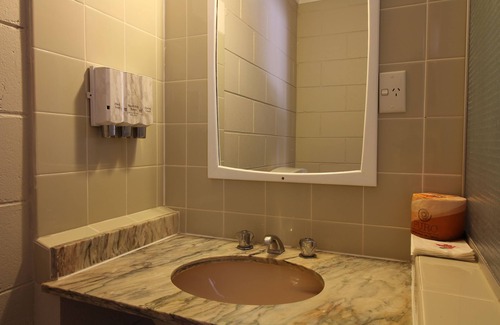 Adaminaby Hotel | Snowy Mountains Resort and Function Centre