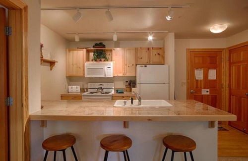 Driggs Condo | Snowy Pines Retreat: Balcony w View, Hot Tub, Close to Grand Targhee