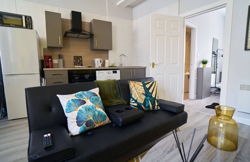 Lanark House | Snug 1 bedroom apartment