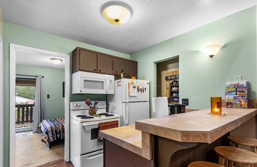 Angel Fire Condo | Snug 2-Bedroom Condo- Walking Distance to Ski Lift