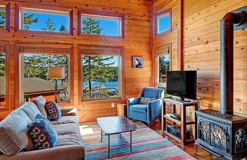 Friday Harbor Cabin | Snug Harbor Resort and Marina - Two Bedroom Water View Cabin, King Beds