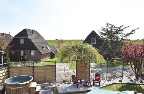 Herkingen House | Snug Holiday Home in Herkingen with Jacuzzi in the Garden
