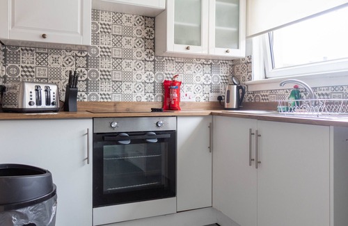 Shotts House | Snug Modern Home in Shotts