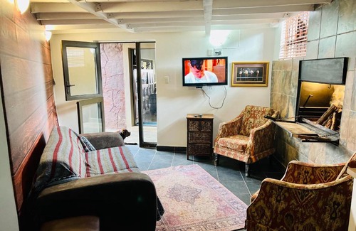 Kosmos House | Snyman's Cottage