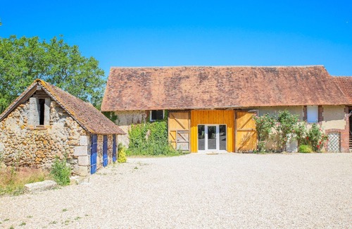 Lavau Villa | So Villa Chasseuserie (89) - Heated pool - Foot - 2h Paris - 45p.