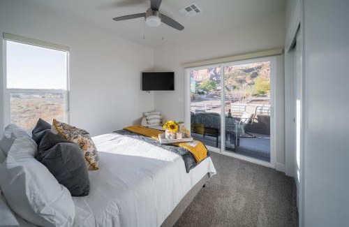 Hildale House | So Zion Painted Desert-4Bed, 3Bath, Hot Tub, Deck