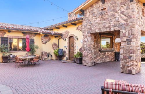 Temecula House | Soaking Tub Vineyard Views Wine Trail Access The Casita at Vines Estate by AvantStay