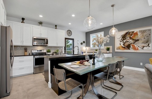 Waterford On Lake Travis House | Soaring 2-level Point Venture Home on Lake Travis