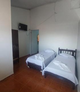 Aparecida House | Sobrado de Frente para a Basilica ate 16 pessoas