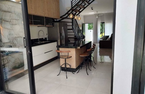 Tatui House | Sobrado Inteiro Condomínio Fechado