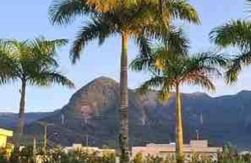 Morada da Praia House | Sobrado moderno, piscina privativa, condomínio Morada da Praia!