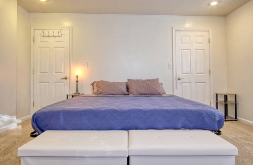 Meridian-Kessler House | SoBro Bungalow! Stay close to everything in Indy!