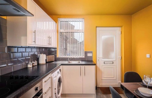 Doncaster House | Social Media Adventure - 1 Bed 10% off long stays