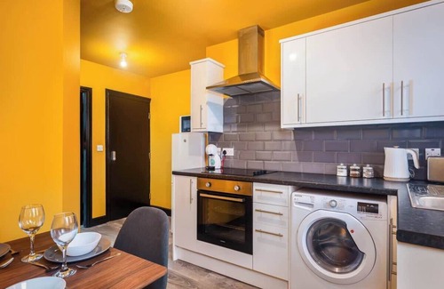 Doncaster House | Social Media Adventure - 1 Bed 10% off long stays