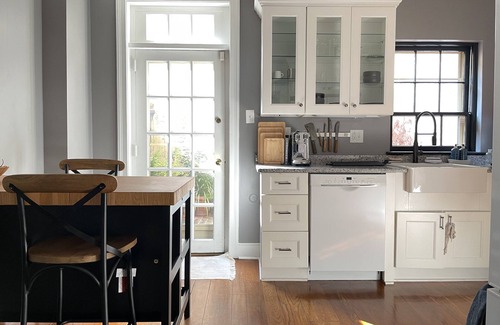 Center City House | Society Hill, Historical Home, 3BD/2.5BA