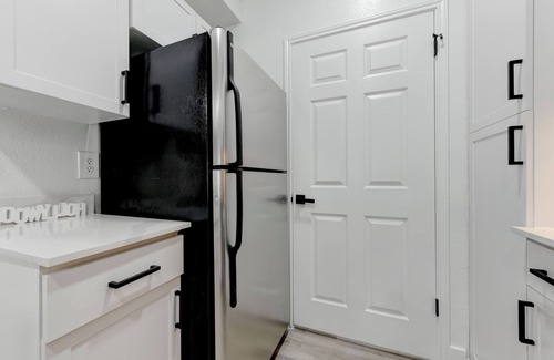 Bouldin Apartment | SOCO 2 BR/1 BA Apt ATXDT